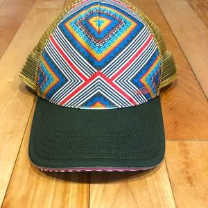 PRANA Women's La Viva Trucker Hat